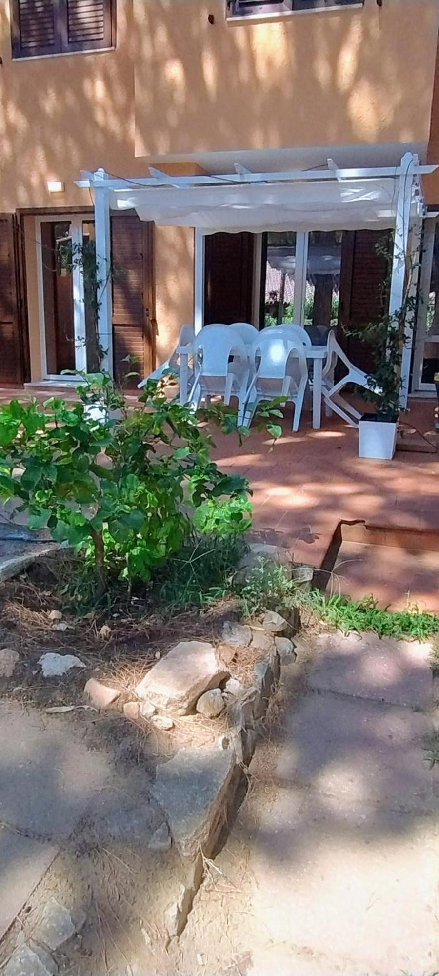 Oleandri Calaverde Sardegna Iun P1641 Pula Exterior foto