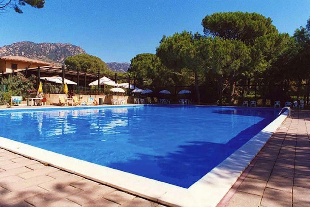 Oleandri Calaverde Sardegna Iun P1641 Pula Exterior foto